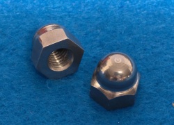 06) 1/4 Stainless 26 tpi BSF Domed Nut NBD14026 Q06[1]
